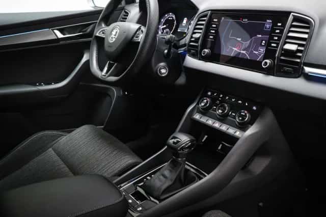 Škoda Karoq (2019) thumbnail 3
