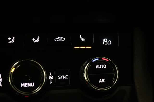 Škoda Karoq (2019) thumbnail 6