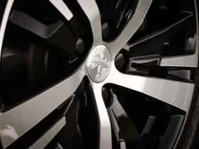 Peugeot 3008 (2023) thumbnail 25