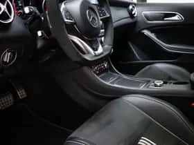 Mercedes-Benz GLA (2017) thumbnail 33