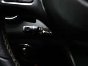 Mercedes-Benz GLA (2016) thumbnail 30