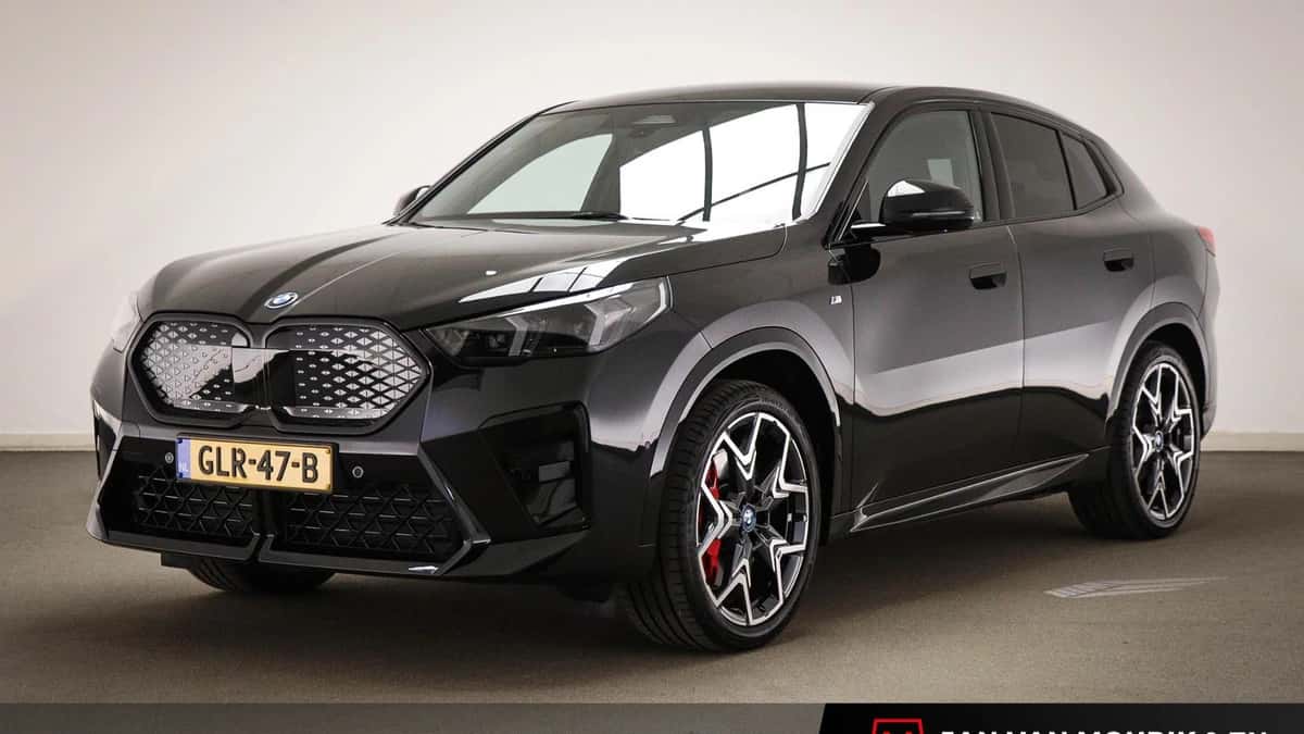 BMW iX2 (2024) — foto 1