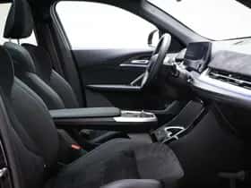 BMW iX2 (2024) thumbnail 10