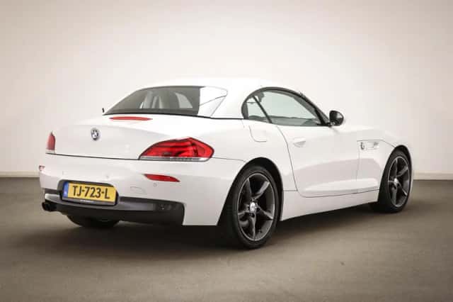 BMW Z4 (2012) thumbnail 4