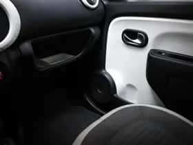 Renault Twingo (2017) thumbnail 33