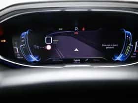 Peugeot 3008 (2022) thumbnail 4