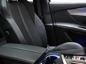 Peugeot 3008 (2022) thumbnail 10