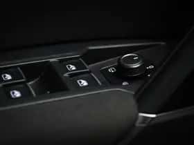 Volkswagen Tiguan (2018) thumbnail 28