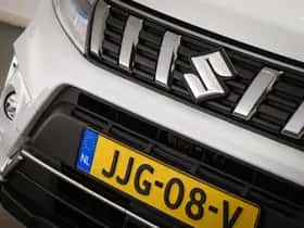 Suzuki Vitara (2023) thumbnail 12