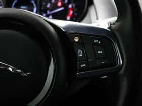 Jaguar F-Type (2018) thumbnail 45