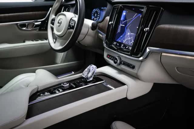 Volvo S90 (2021) thumbnail 3