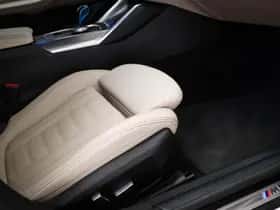 BMW i4 (2022) thumbnail 11