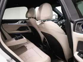 BMW i4 (2022) thumbnail 12