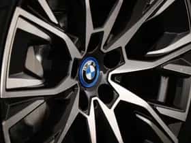 BMW i4 (2022) thumbnail 29