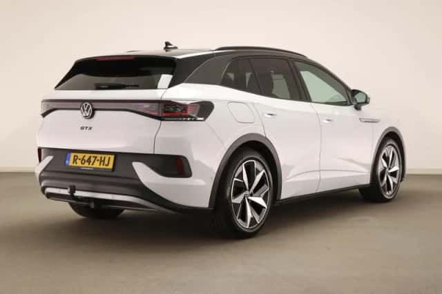 Volkswagen ID.4 (2022) thumbnail 2