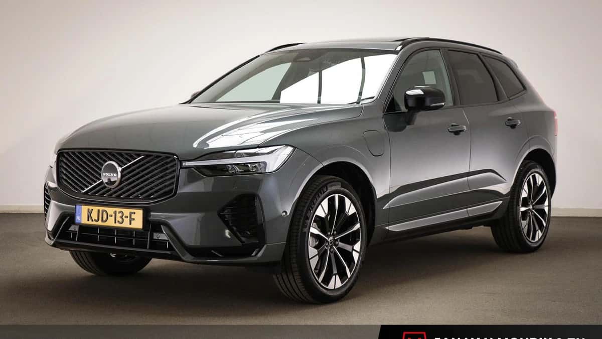 Volvo XC60 (2026) — foto 1