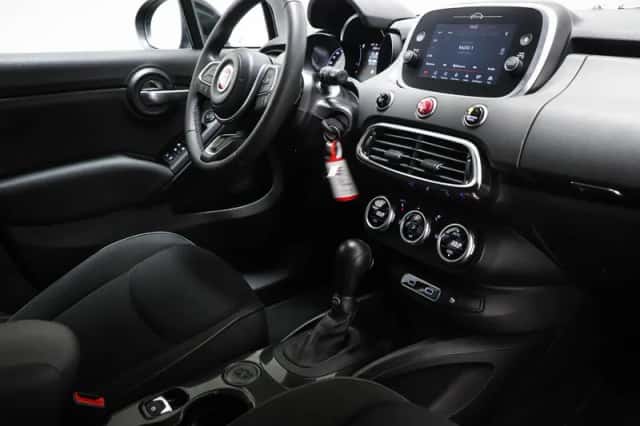 Fiat 500X (2023) thumbnail 3