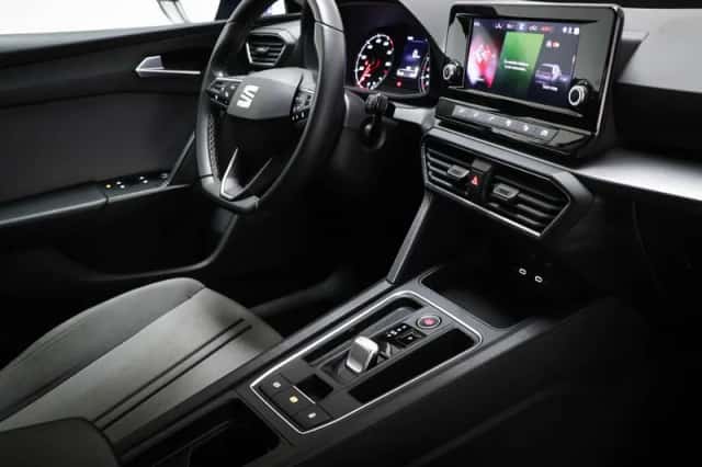 SEAT Leon (2020) thumbnail 3