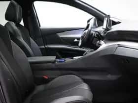 Peugeot 3008 (2022) thumbnail 11