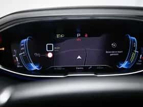 Peugeot 3008 (2022) thumbnail 4