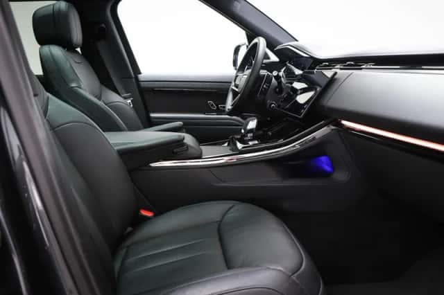 Land Rover Range Rover Sport (2024) thumbnail 4