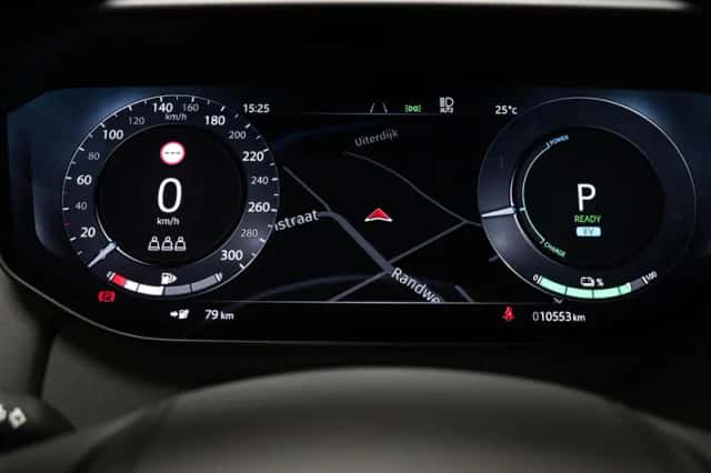 Land Rover Range Rover Sport (2024) thumbnail 5