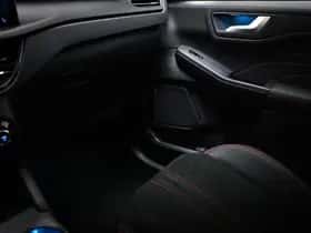 Ford Kuga (2026) thumbnail 39