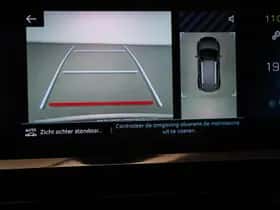 Peugeot 3008 (2023) thumbnail 6