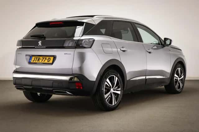 Peugeot 3008 (2023) thumbnail 2