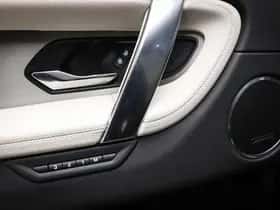 Land Rover Discovery Sport (2023) thumbnail 32