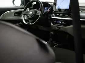 Suzuki Swift (2025) thumbnail 11