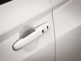 Suzuki Swift (2025) thumbnail 17