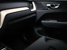 Volvo XC60 (2025) thumbnail 41