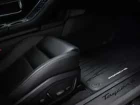 Porsche Taycan (2021) thumbnail 13