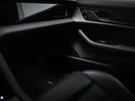 Porsche Taycan (2021) thumbnail 43
