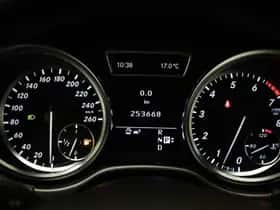Mercedes-Benz ML-Klasse (2012) thumbnail 4