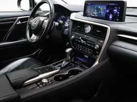 Lexus RX (2019) thumbnail 4