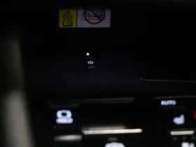 Lexus RX (2019) thumbnail 52