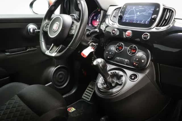 Fiat 500 (2021) thumbnail 4