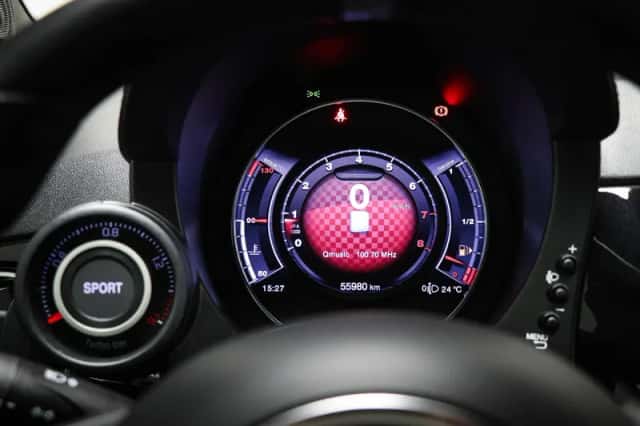 Fiat 500 (2021) thumbnail 5