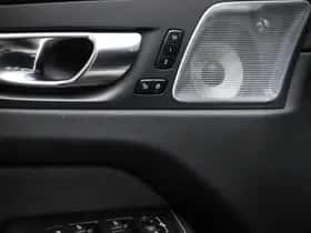 Volvo XC60 (2023) thumbnail 34
