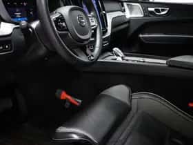 Volvo XC60 (2023) thumbnail 37