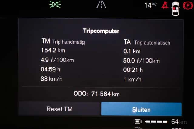 Volvo XC60 (2023) thumbnail 6