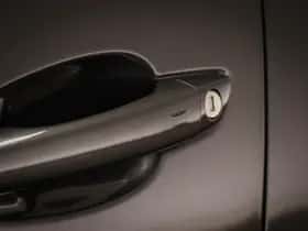 Peugeot 3008 (2023) thumbnail 21