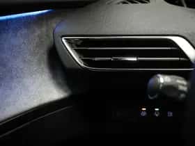 Peugeot 3008 (2023) thumbnail 33
