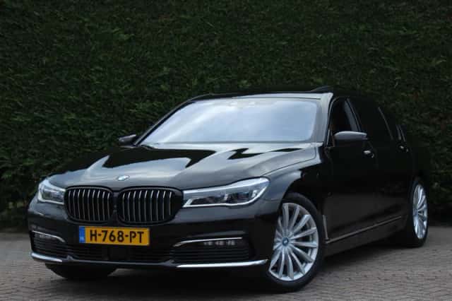 BMW 7-Serie (2019) thumbnail 2