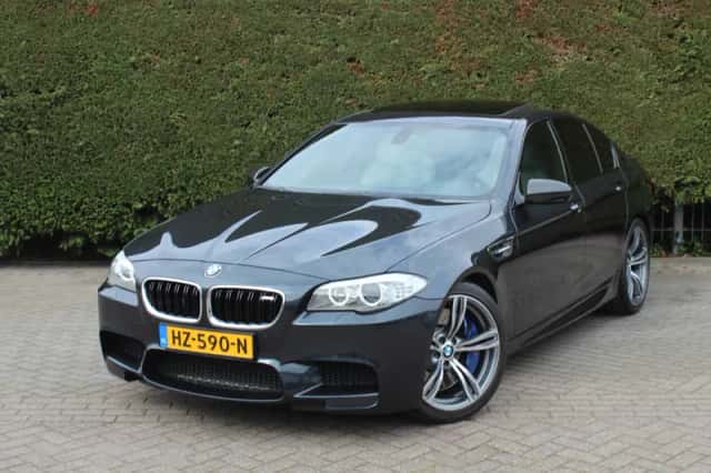 BMW M5 (2016) thumbnail 4