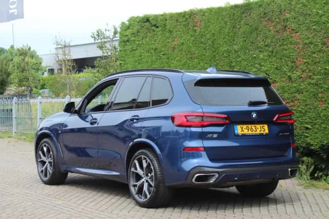 BMW X5 (2023) thumbnail 3