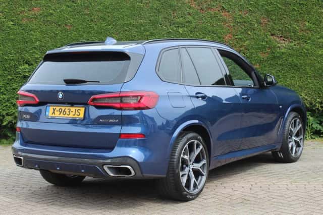 BMW X5 (2023) thumbnail 5