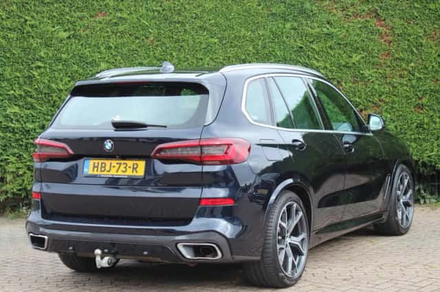 BMW X5 (2021) thumbnail 2